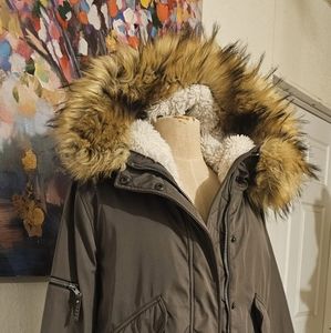 **Beatiful New York Women's Coat**